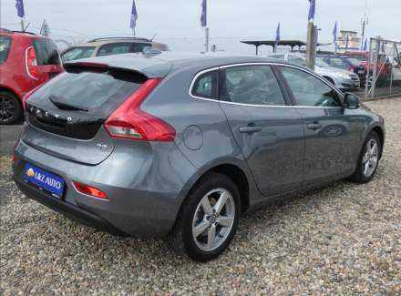 Volvo - V40