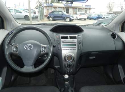 Toyota - Yaris