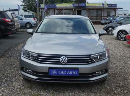 Volkswagen - Passat
