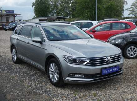Volkswagen - Passat