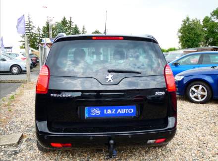 Peugeot - 5008