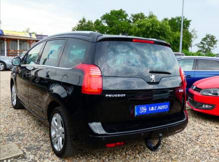 Peugeot - 5008