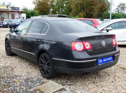 Volkswagen - Passat