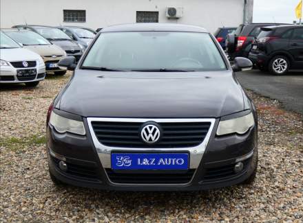 Volkswagen - Passat