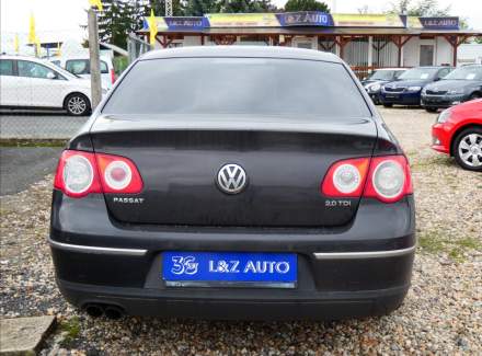 Volkswagen - Passat