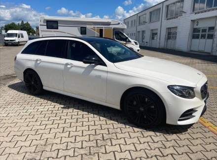 Mercedes-Benz - E-class