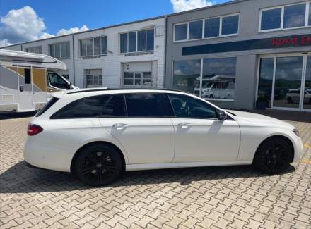 Mercedes-Benz - E-class