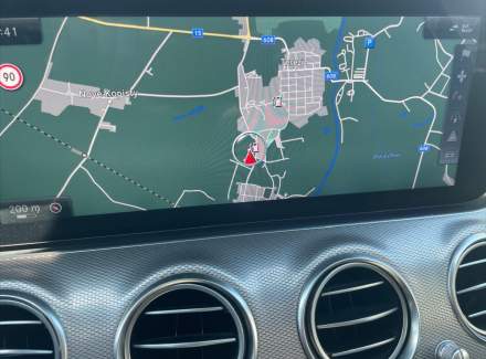 Mercedes-Benz - E-class