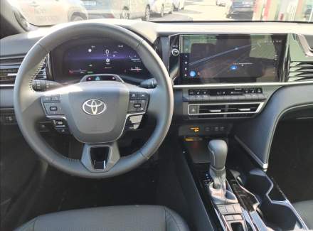 Toyota - Camry