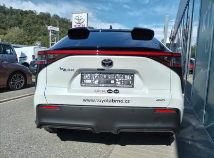 Toyota - bZ4X