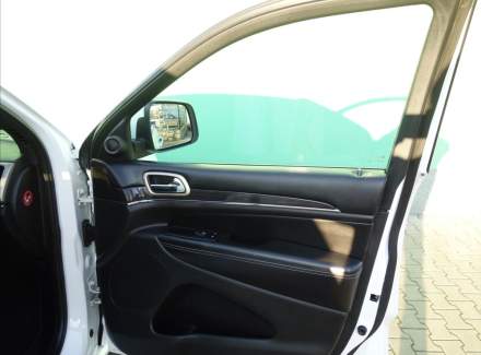 Jeep - Grand Cherokee