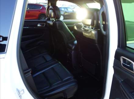 Jeep - Grand Cherokee