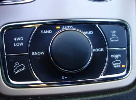 Jeep - Grand Cherokee