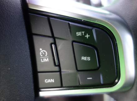 Land Rover - Discovery Sport