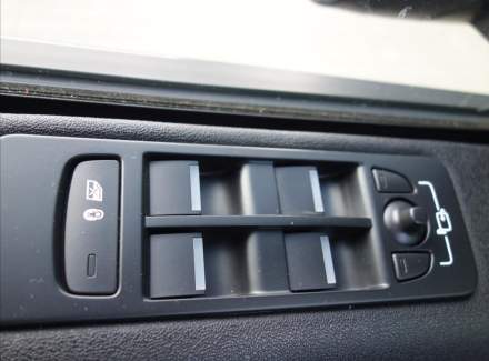 Land Rover - Discovery Sport