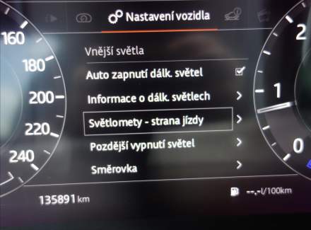 Land Rover - Range Rover Velar