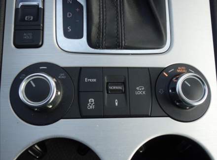 Volkswagen - Touareg