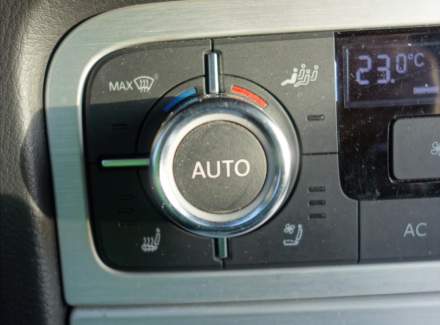 Volkswagen - Touareg