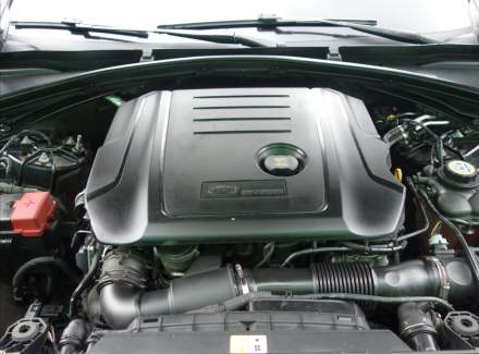 Land Rover - Range Rover Velar