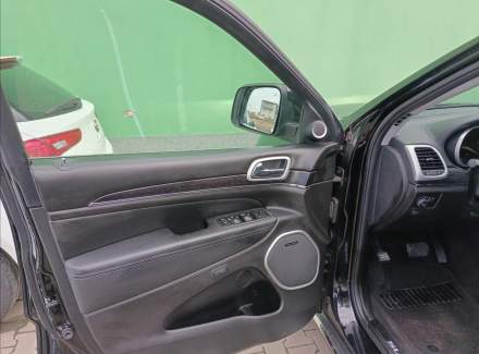 Jeep - Grand Cherokee