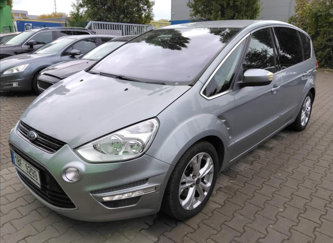 Ford - S-MAX
