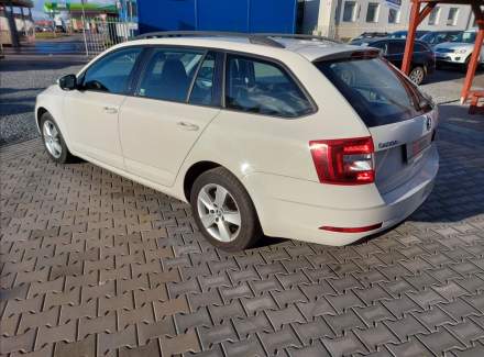 Škoda - Octavia