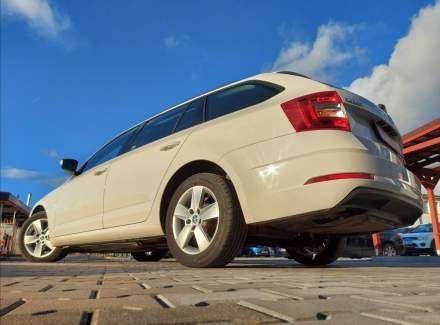 Škoda - Octavia