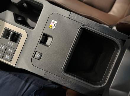 Toyota - Land Cruiser