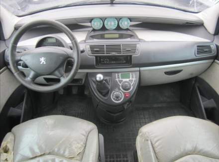 Peugeot - 807