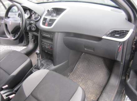 Peugeot - 207