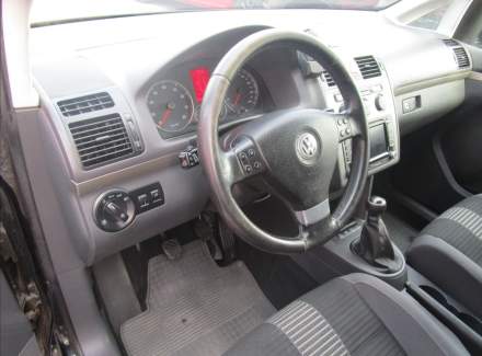 Volkswagen - Touran