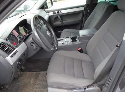 Volkswagen - Touareg