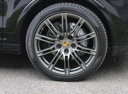 Porsche - Cayenne