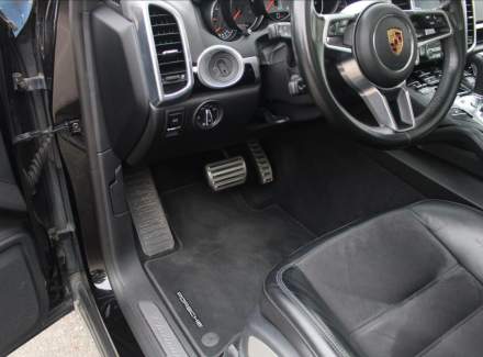 Porsche - Cayenne