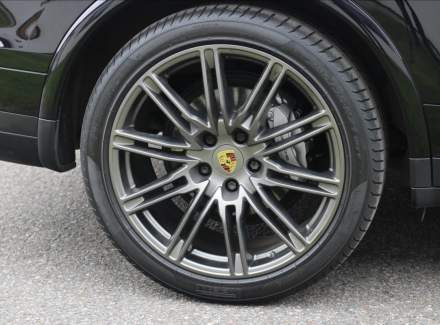 Porsche - Cayenne