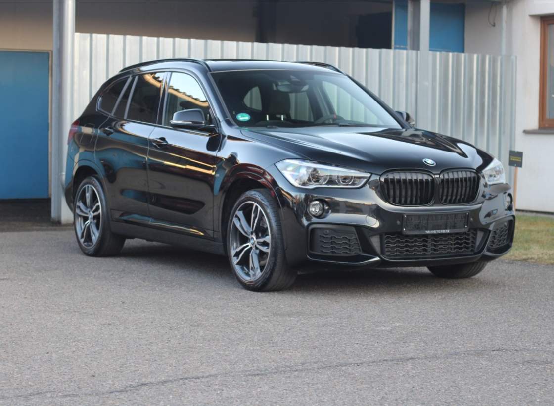 BMW - X1
