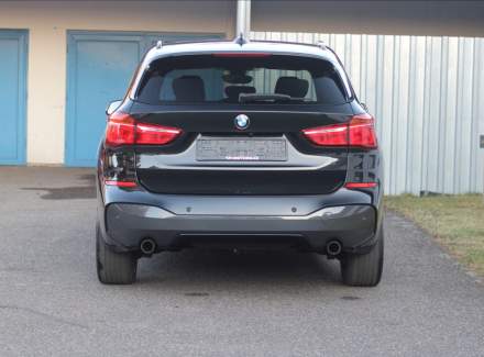 BMW - X1