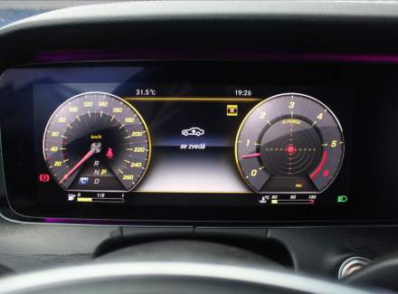 Mercedes-Benz - E-class