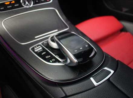 Mercedes-Benz - E-class