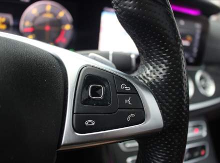 Mercedes-Benz - E-class