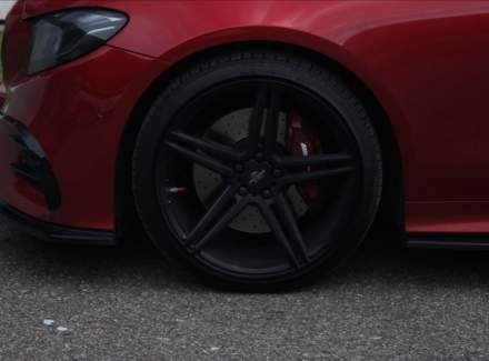 Mercedes-Benz - E-class