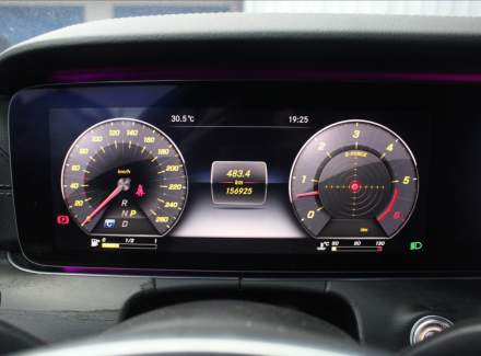 Mercedes-Benz - E-class