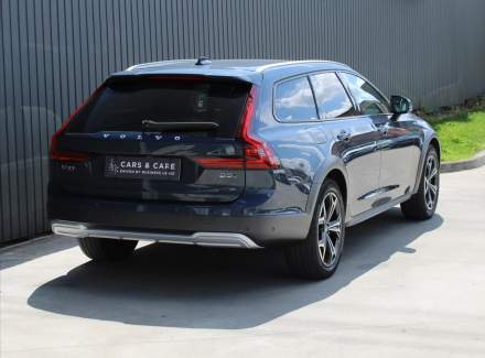 Volvo - V90