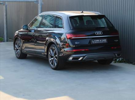 Audi - Q7