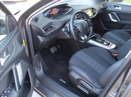 Peugeot - 308