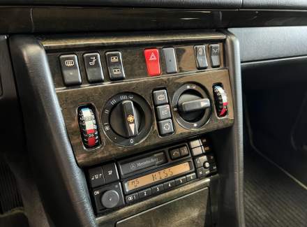 Mercedes-Benz - E-class