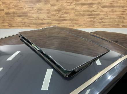 Mercedes-Benz - E-class