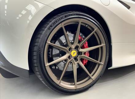 Ferrari - F8 Spider