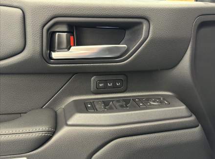 Toyota - Land Cruiser