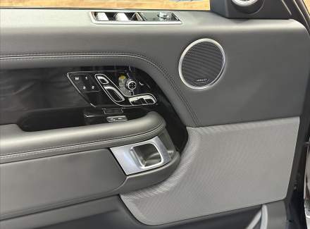 Land Rover - Range Rover